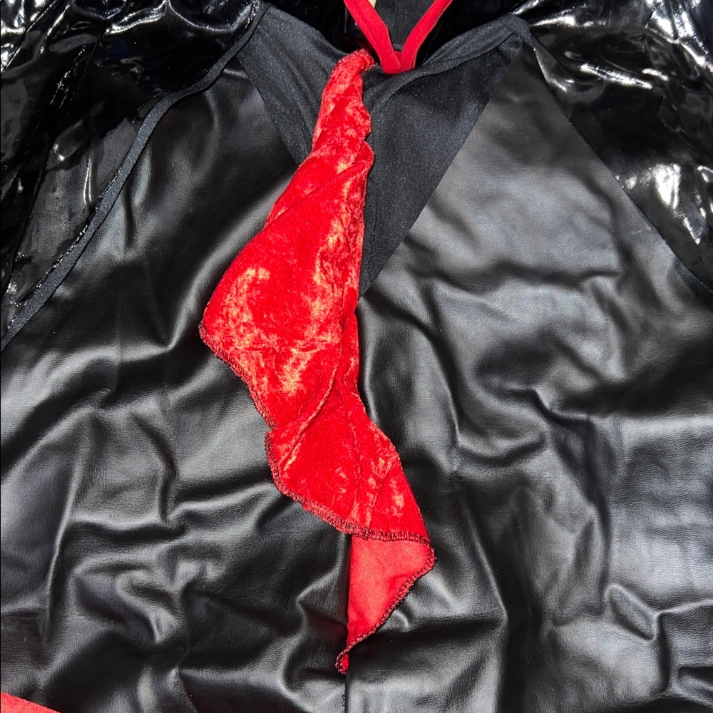EUC - Rubie's El Bandido Deluxe Adult Costume - Black and Red - Picture 6 of 16
